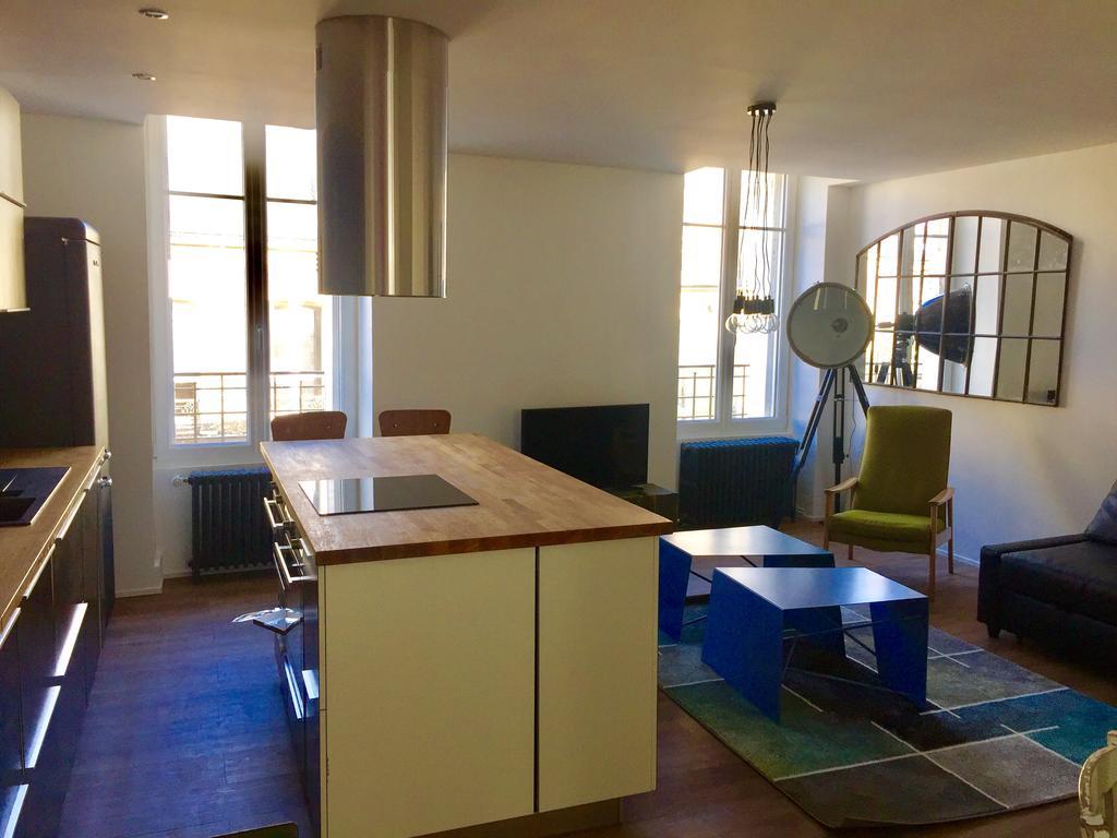 Le Drapeau Normand Apartment Bayeux Bagian luar foto