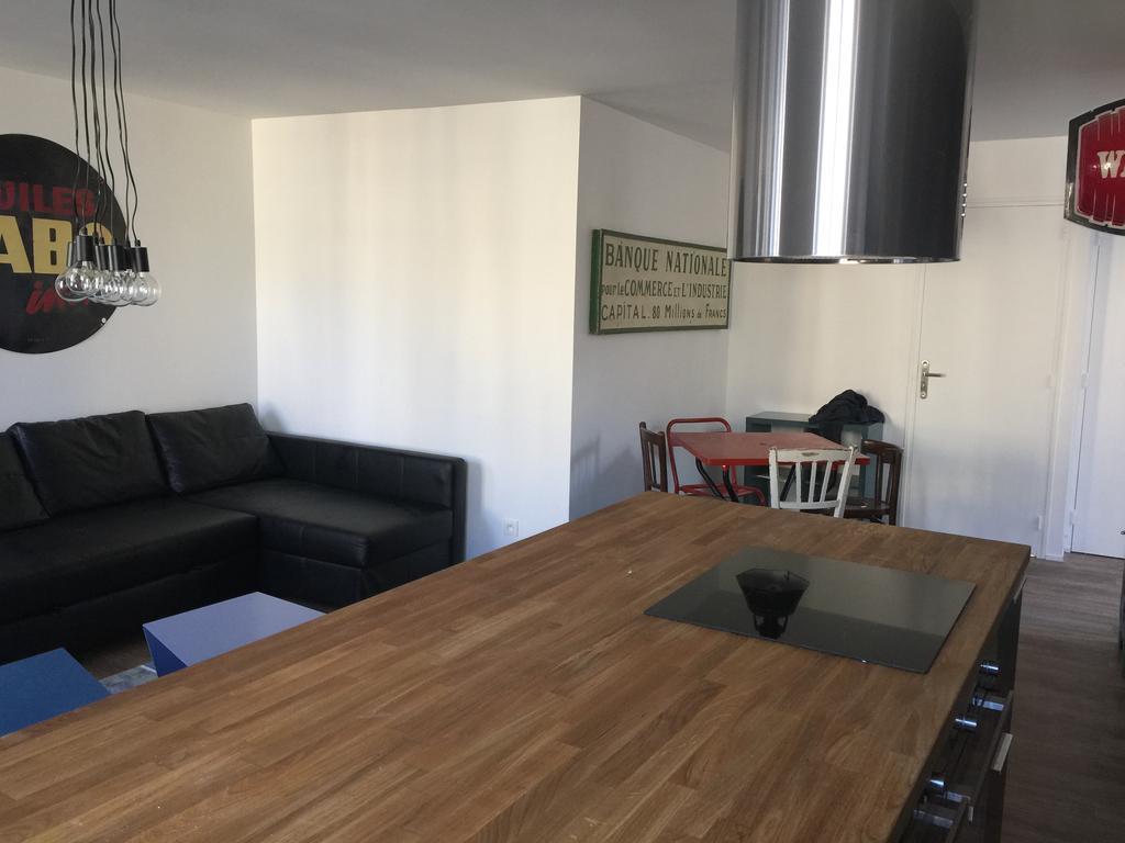 Le Drapeau Normand Apartment Bayeux Bagian luar foto