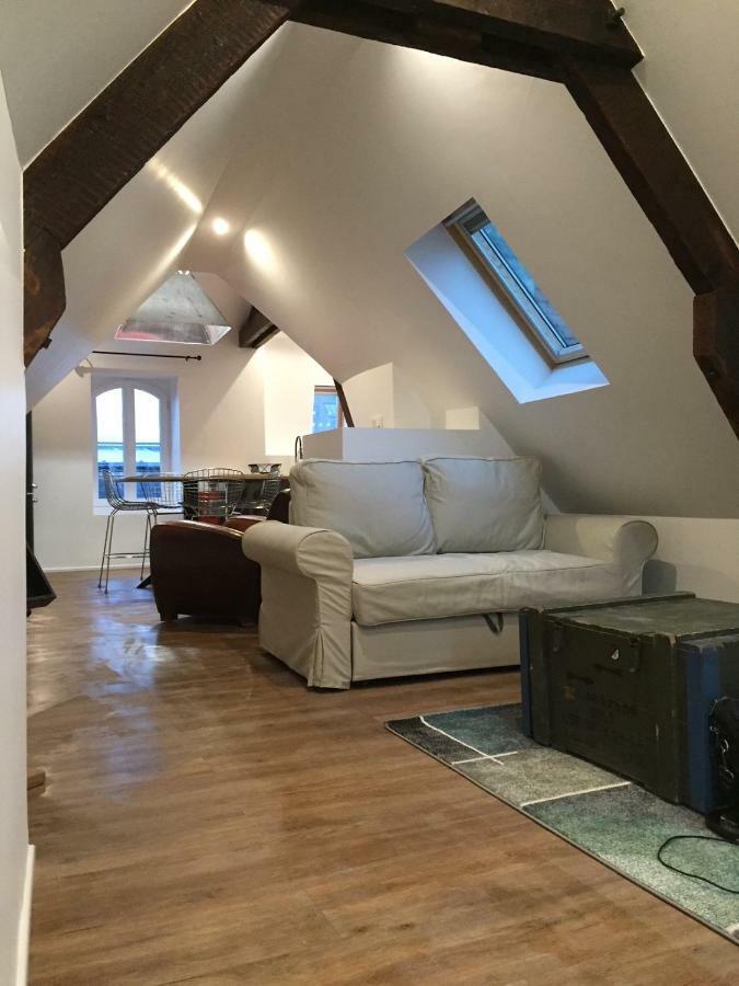 Le Drapeau Normand Apartment Bayeux Bagian luar foto